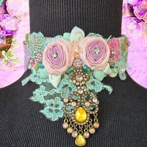 Romantic Rose & Lace Vintage Choker Necklace